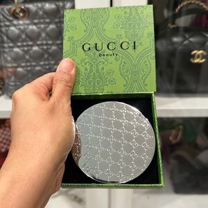 GWP Gucci Beauty Silver Compact with Signature Pattern